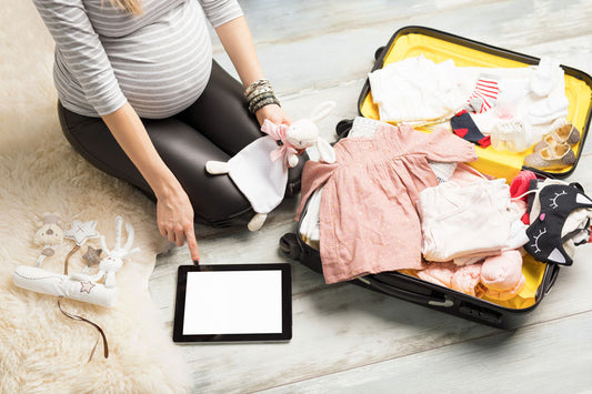 What to Pack in a Hospital Bag for Labor: Checklist for Mom and Baby