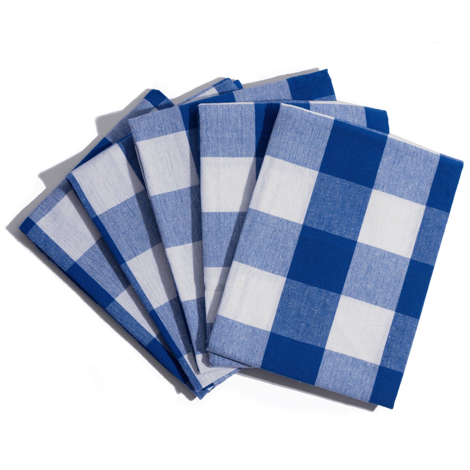 A set of 5 kitchen towels